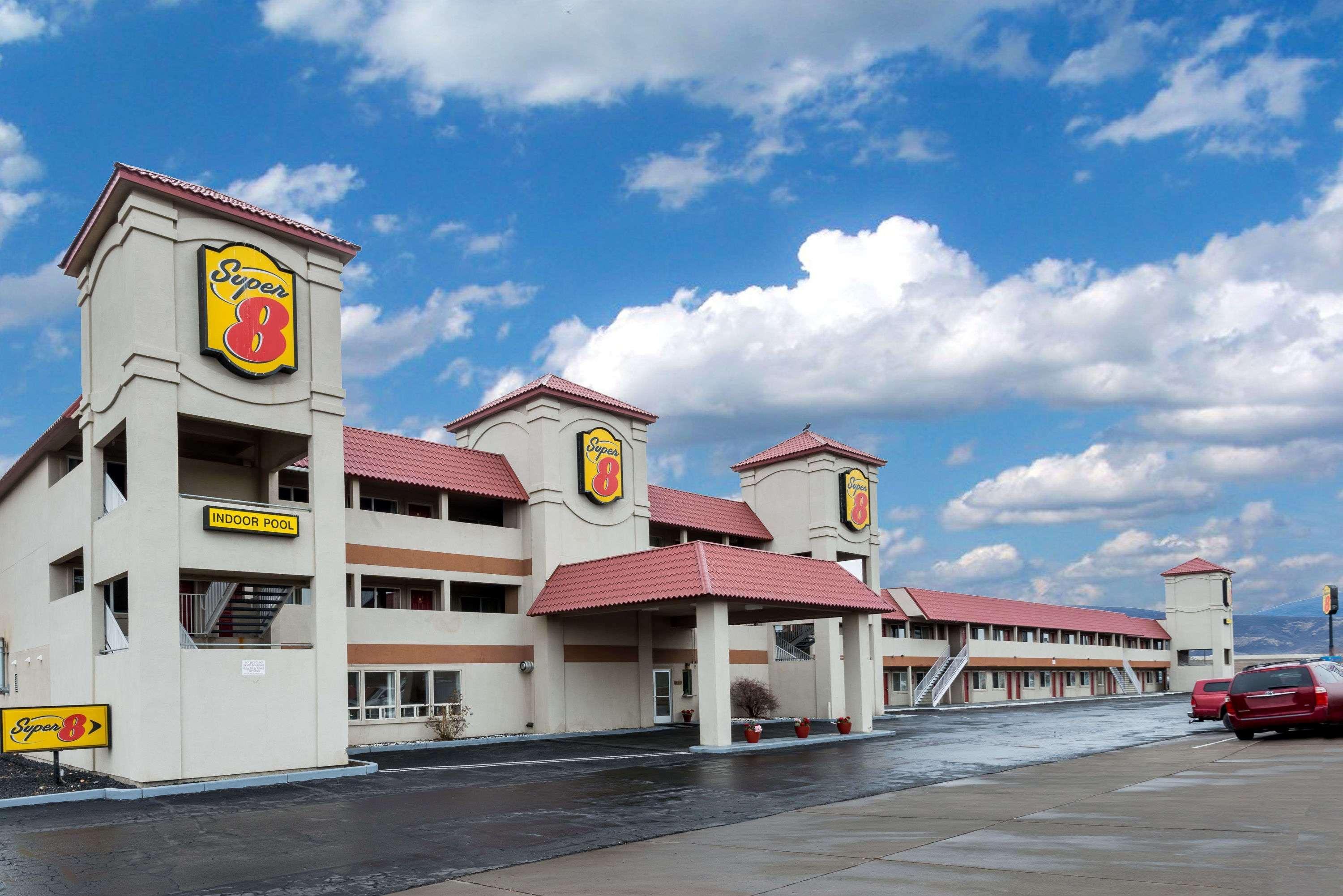 Super 8 By Wyndham Fernley Hotel Exterior photo