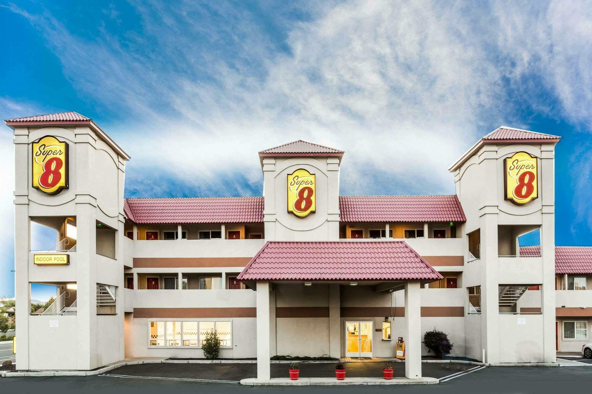 Super 8 By Wyndham Fernley Hotel Exterior photo